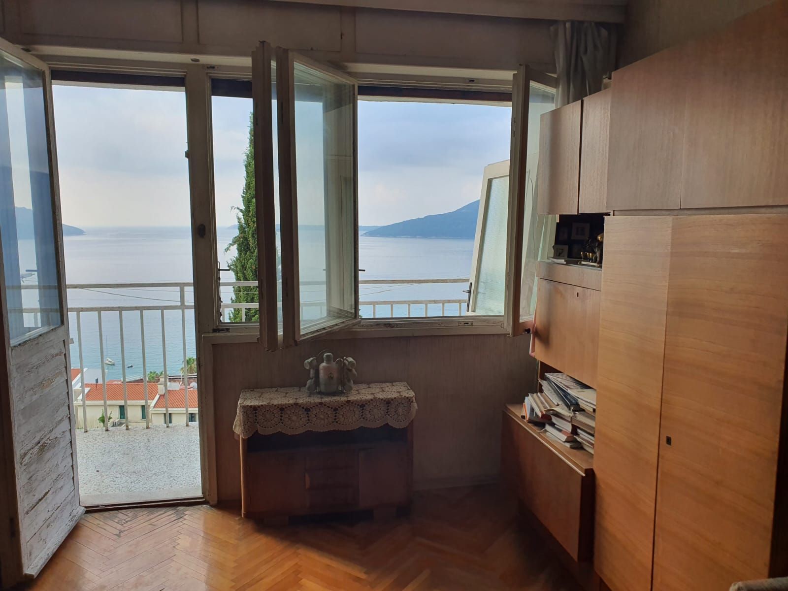 amforaproperty.com/Trosoban stan 90m² sa pogledom na more - Herceg Novi, iznad Hotela Plaža