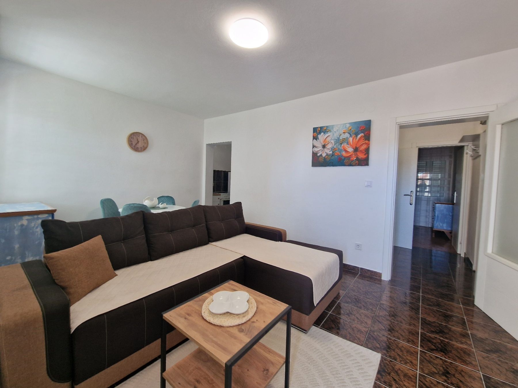 Namesten dvosoban stan, povrsine 56m2 u Becicima - Amfora Real Estate