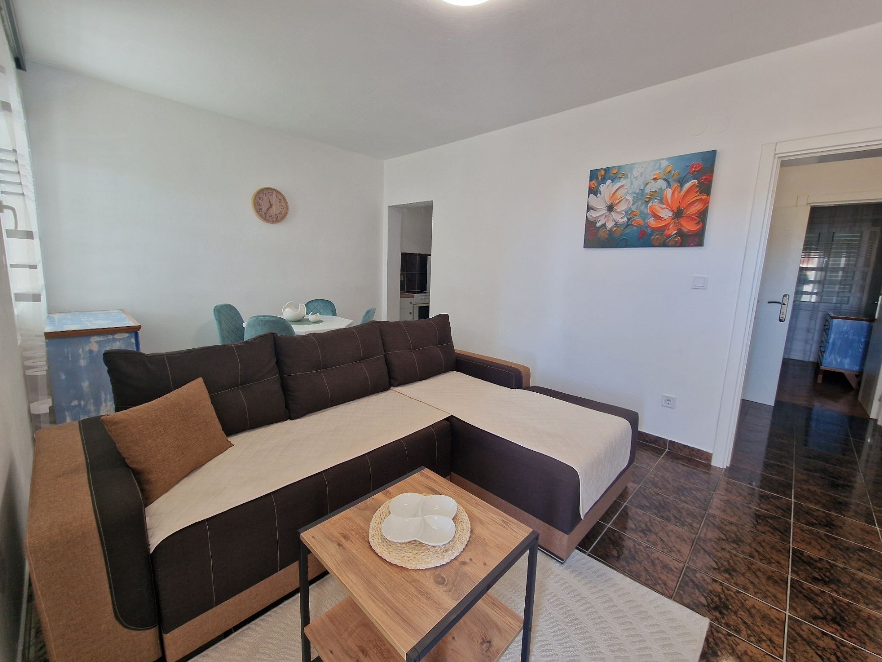 Namesten dvosoban stan, povrsine 56m2 u Becicima - Amfora Real Estate