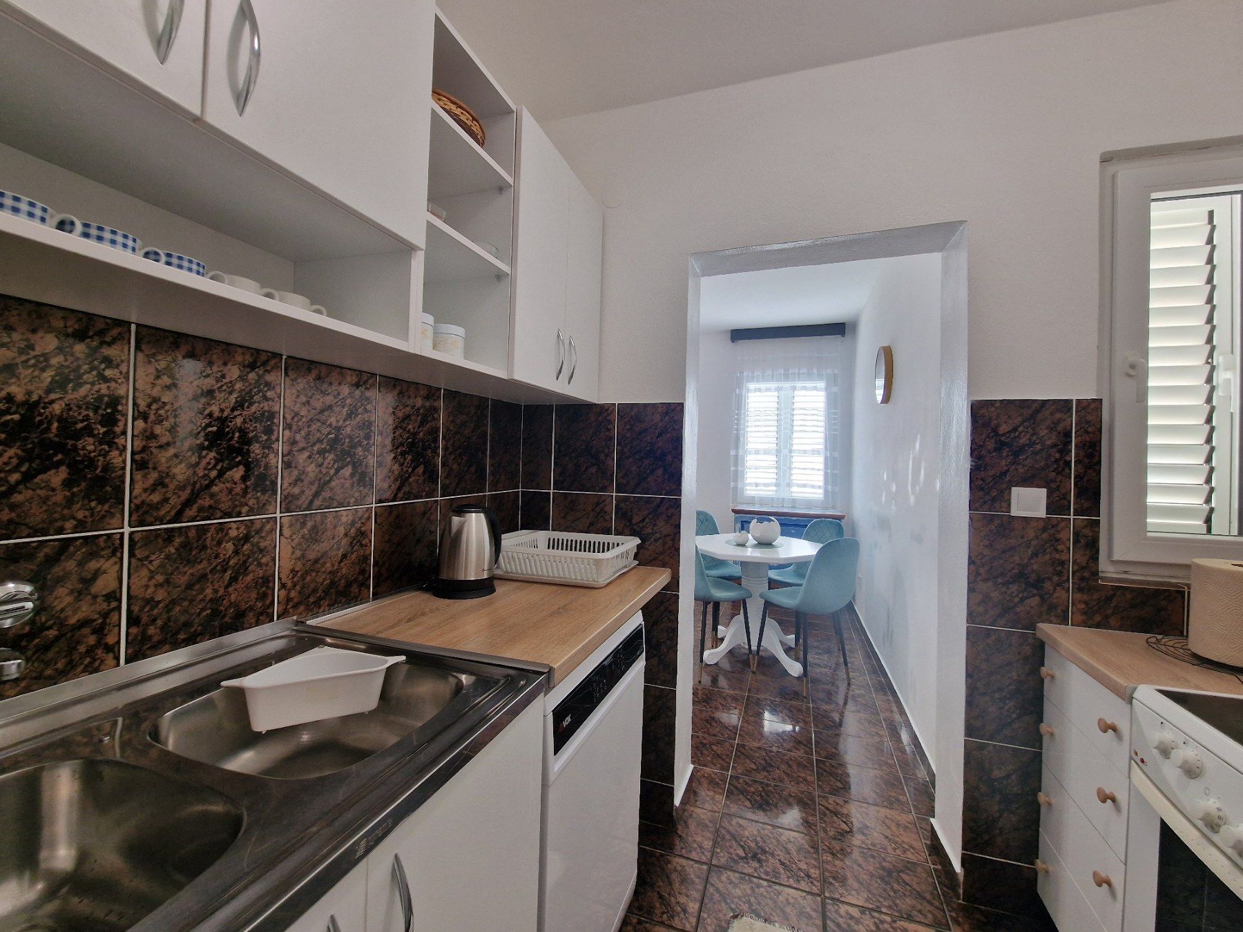 Namesten dvosoban stan, povrsine 56m2 u Becicima - Amfora Real Estate