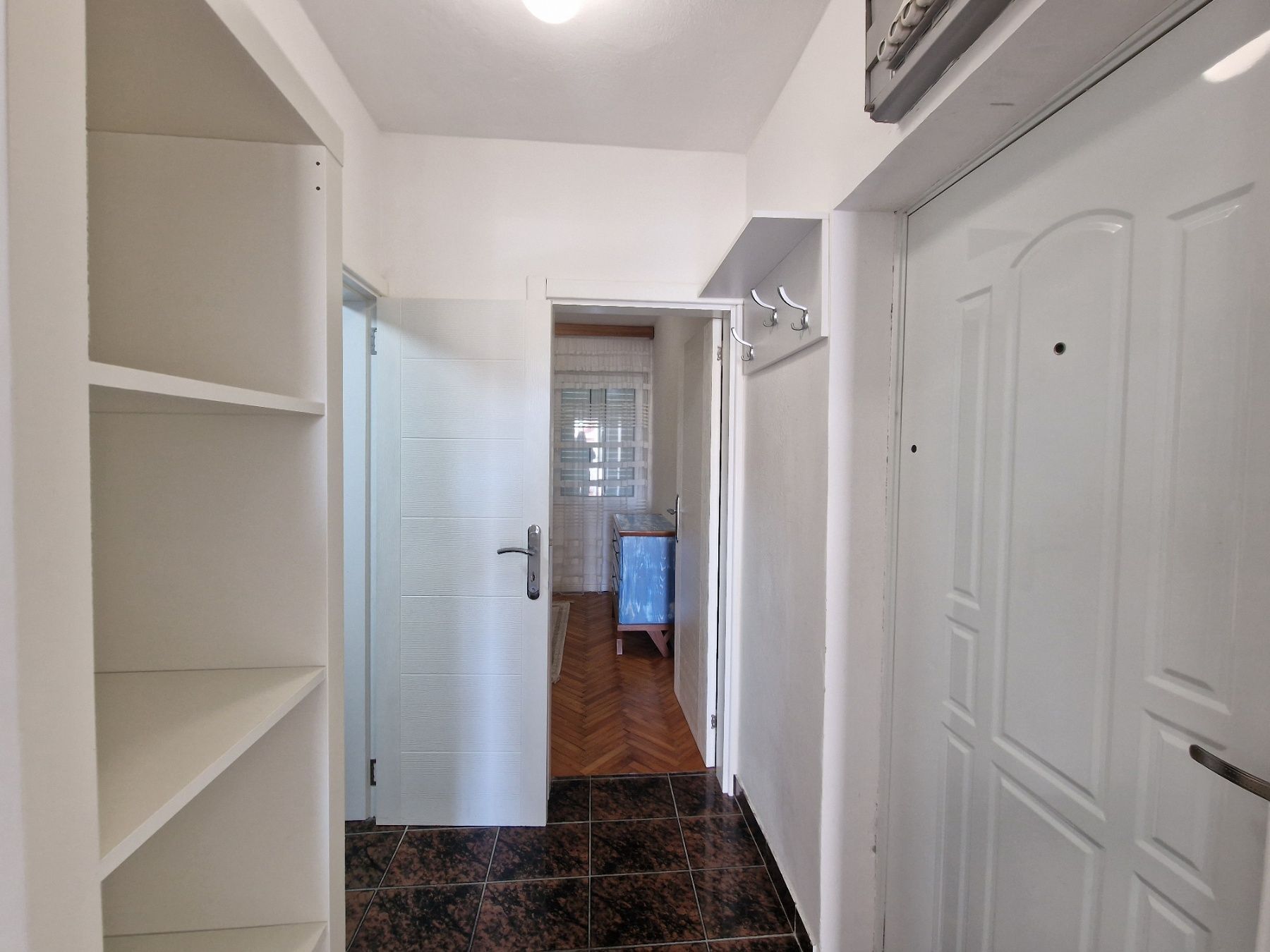 Namesten dvosoban stan, povrsine 56m2 u Becicima - Amfora Real Estate