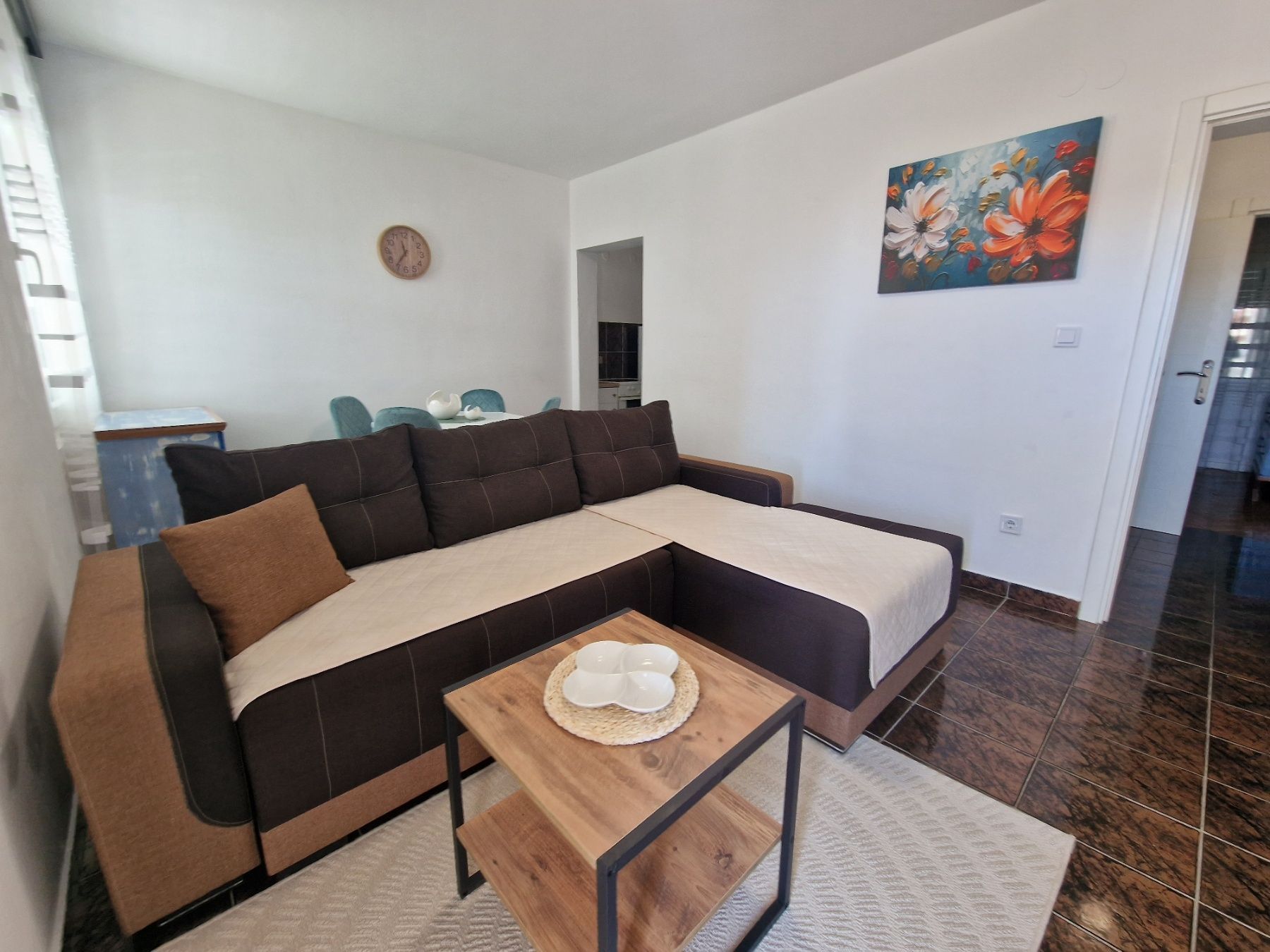 Namesten dvosoban stan, povrsine 56m2 u Becicima - Amfora Real Estate