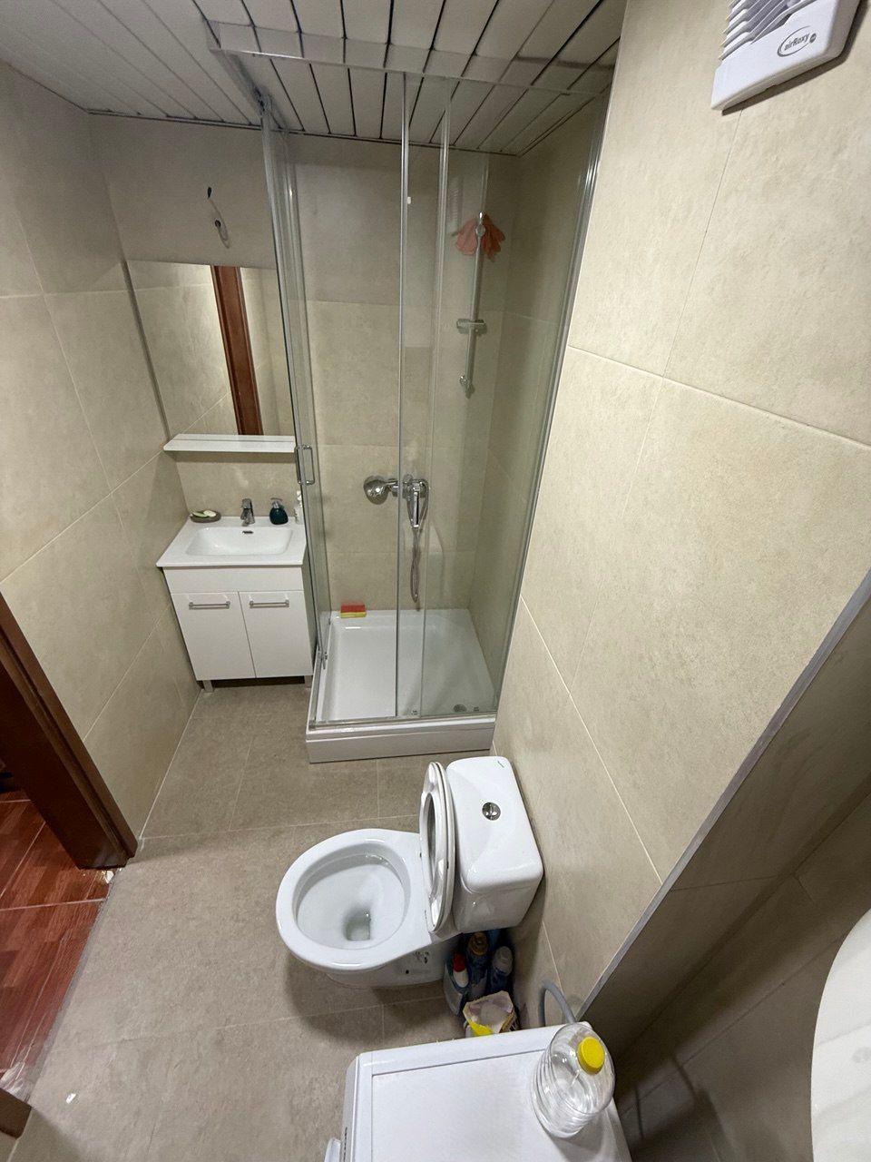 Namesten jednosoban apartman 55m2 u Budvi (Na duzi period) - Amfora Real Estate