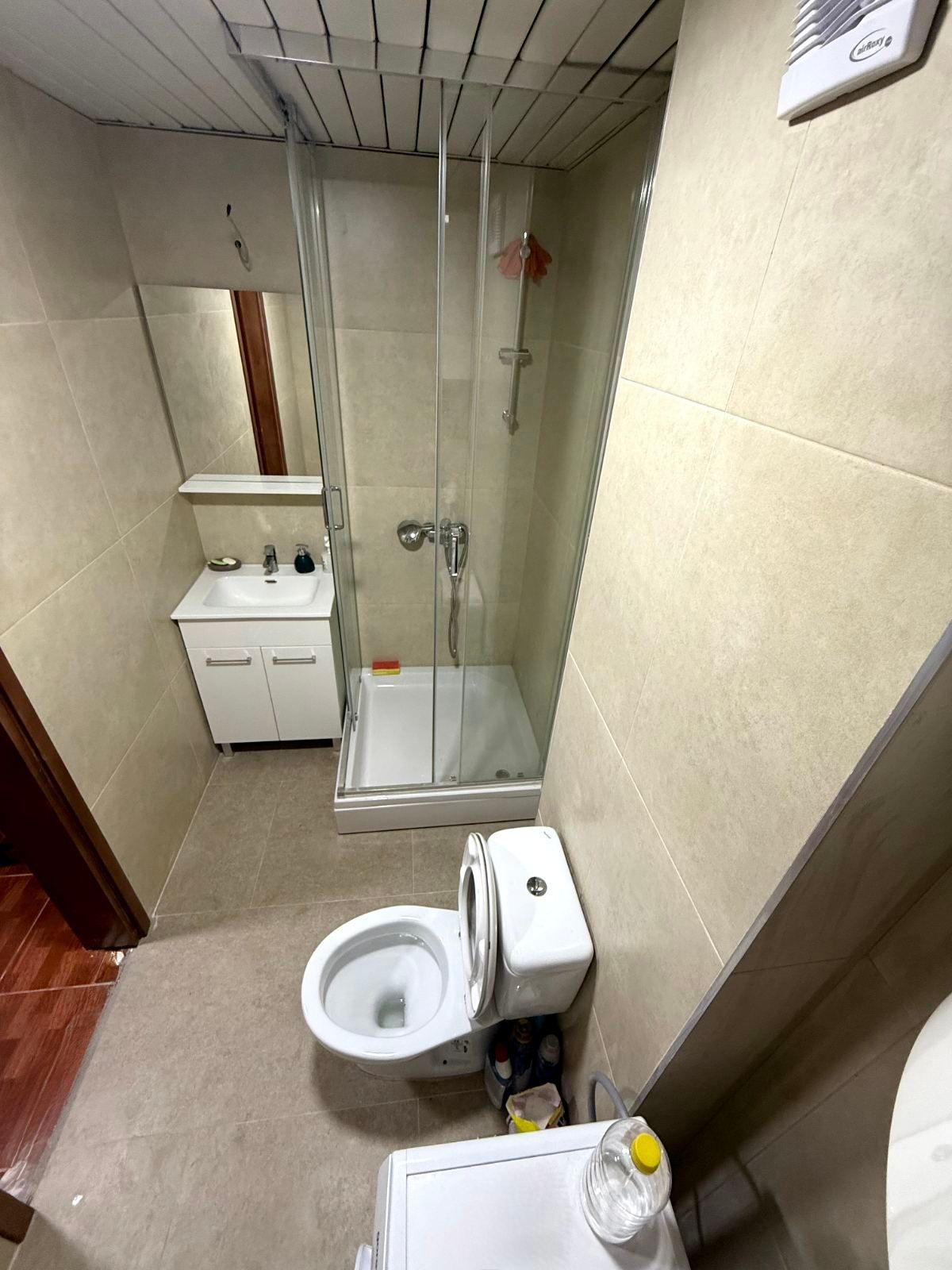 Namesten jednosoban apartman 55m2 u Budvi (Na duzi period) - Amfora Real Estate