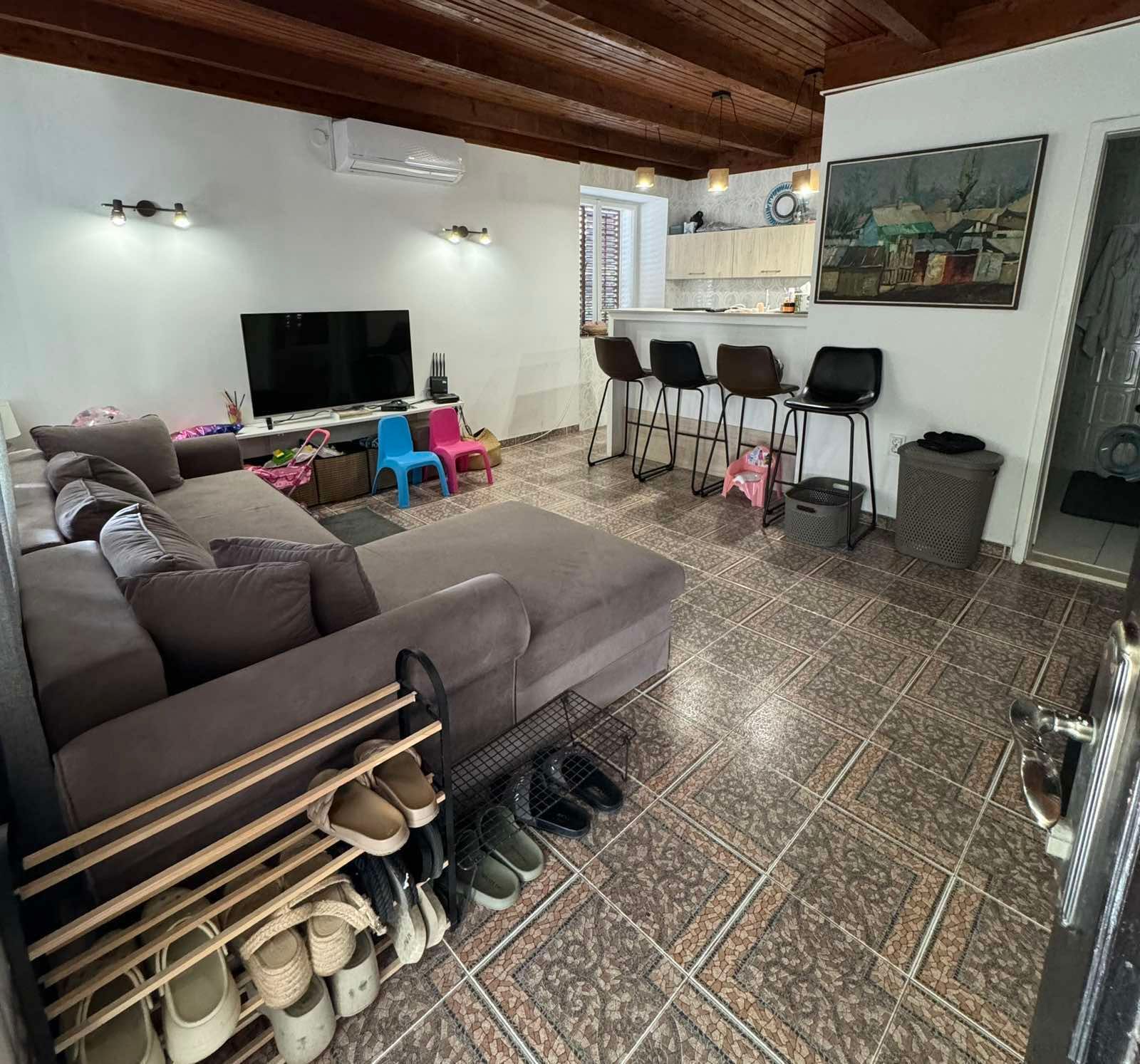 amforaproperty.com/Dvosoban namesten stan u prizemlju kuce, povrsine 70m² (Na period do 1.06.2025)