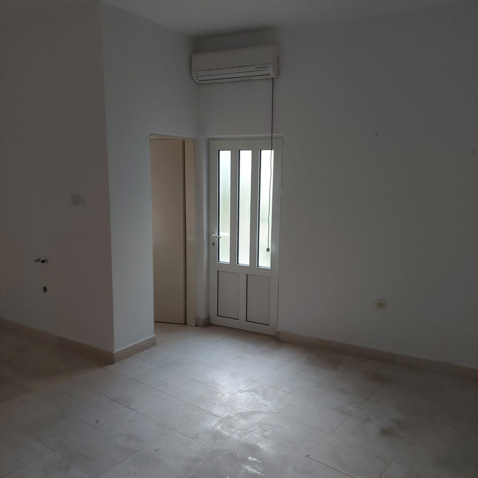 amforaproperty.com/Izdaje se poslovni prostor, povrsine 24m2 Kotor-Risan (Na duzi period)