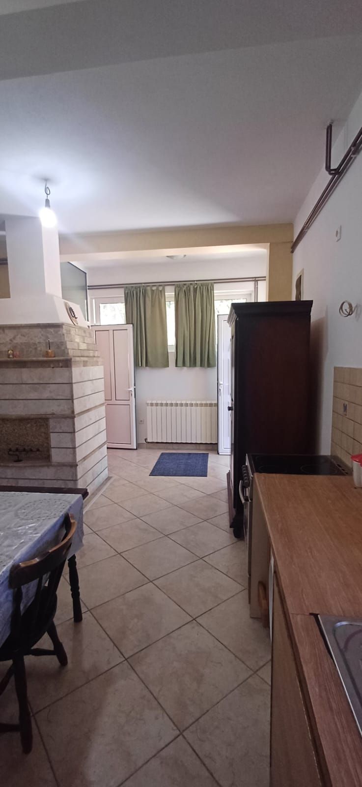 amfora/Garsonjera površine 35m² u naselju Škaljari, Kotor – izdavanje na duži period