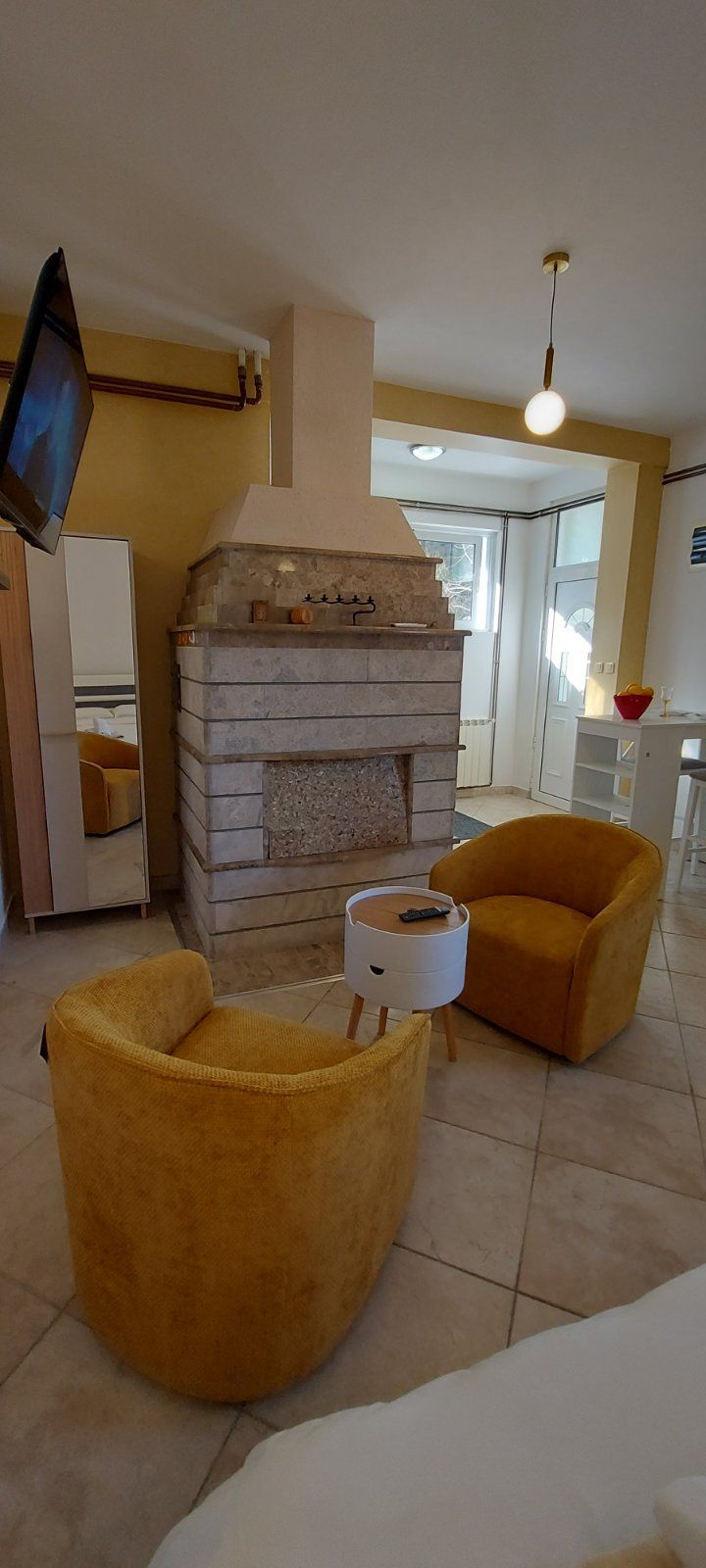 Garsonjera površine 35m² u naselju Škaljari, Kotor – izdavanje na duži period - Amfora Real Estate