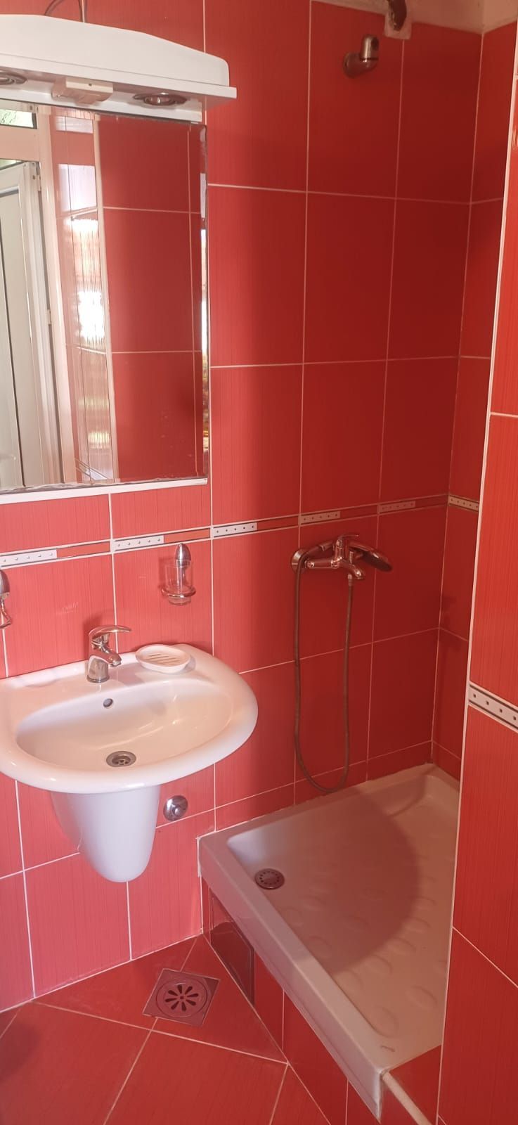 amforaproperty.com/Garsonjera površine 35m² u naselju Škaljari, Kotor – izdavanje na duži period