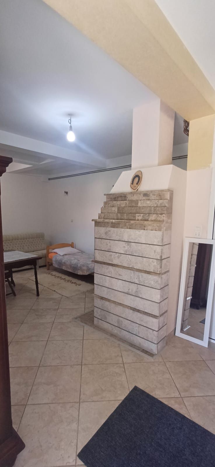 amforaproperty.com/Garsonjera površine 35m² u naselju Škaljari, Kotor – izdavanje na duži period