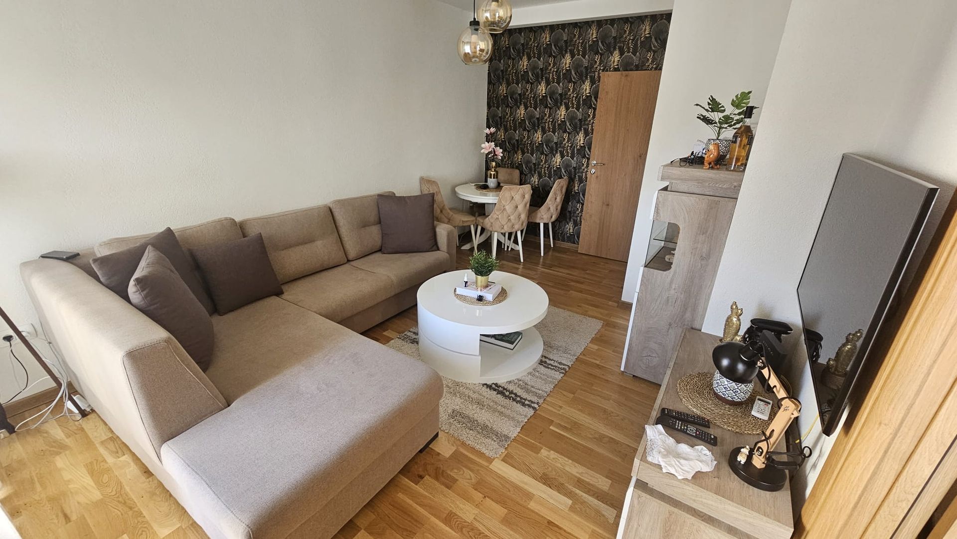 amforaproperty.com/Namesten jednosoban stan 42m2 u centru Bara