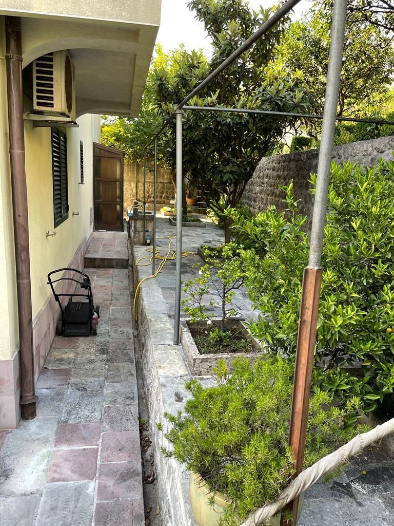 amforaproperty.com/Kuća na prodaju, Kotor-naselje Dobrota