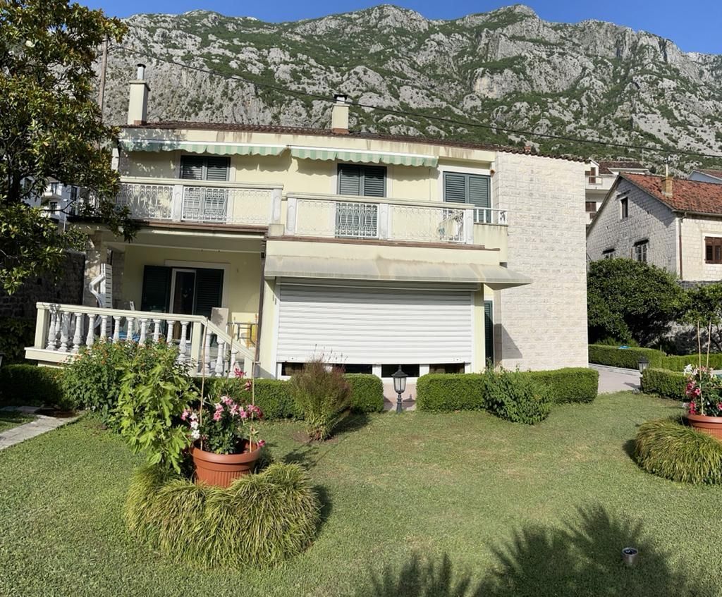 amforaproperty.com/Kuća na prodaju, Kotor-naselje Dobrota