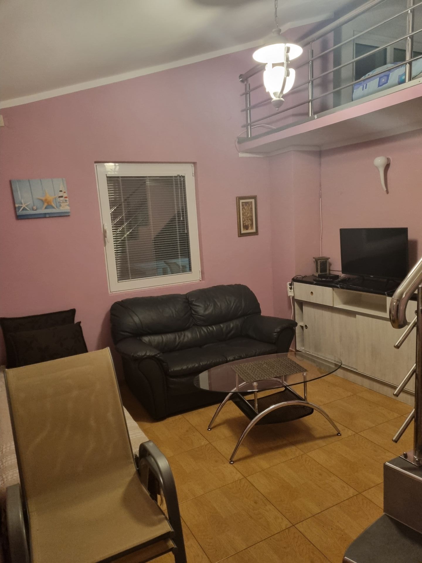 amforaproperty.com/Prostrana Kuća sa 11 Apartmana u Bečićima (na duzi period)