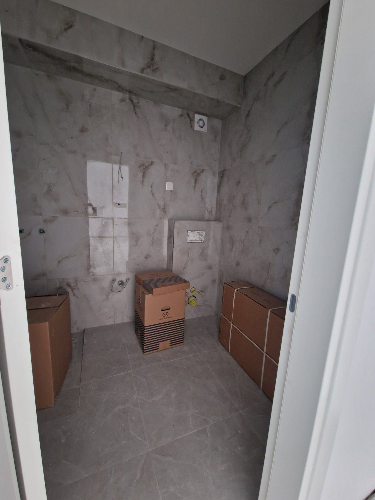 amforaproperty.com/Nov jednosoban stan 52 m² u novoj zgradi u Budvi, Rozino