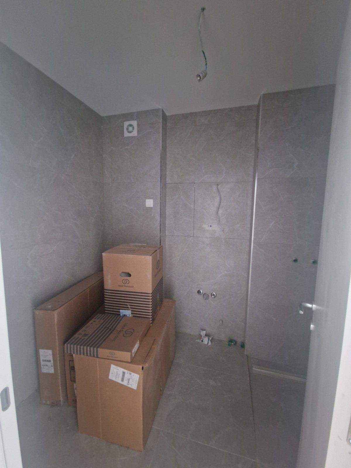 amforaproperty.com/Nov dvosoban stan 82m² u novoj zgradi u Budvi, Rozino