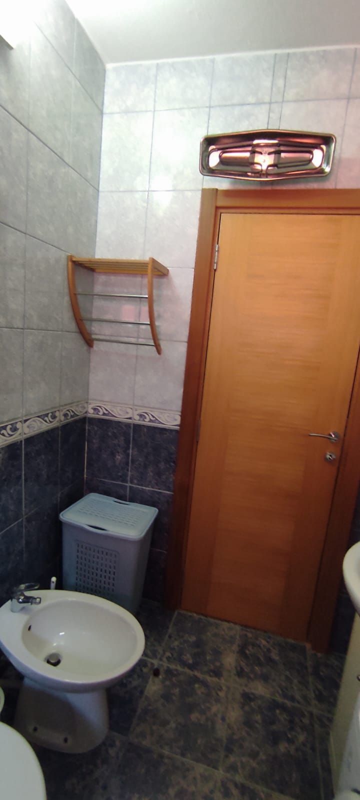 amforaproperty.com/Dve Kuće (73 m² i 50 m²) sa Pomoćnim Objekatima na Prodaju u Cetinju