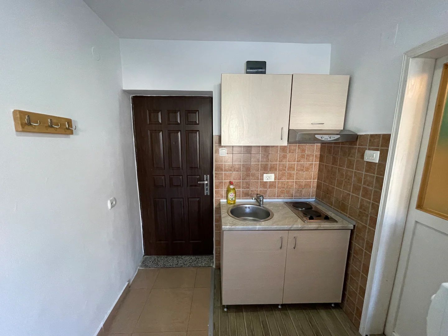 amforaproperty.com/Studio apartman na atraktivnoj lokaciji u Budvi (IZDAVANJE NA DUZI PERIOD)