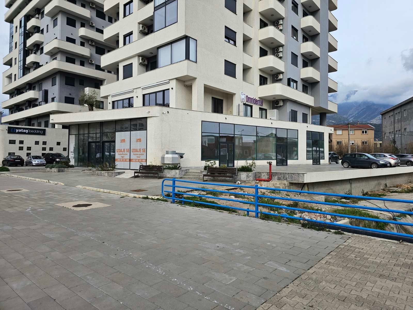 amforaproperty.com/Poslovni prostor 180m2 sa 5 parking mesta,Bar