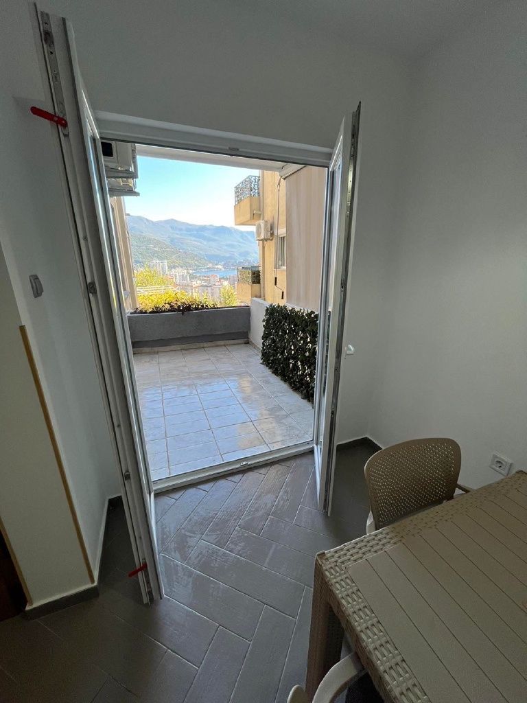 amforaproperty.com/Budva,Babin Do-Jednosoban namesten stan 35m2 sa pogledom na more