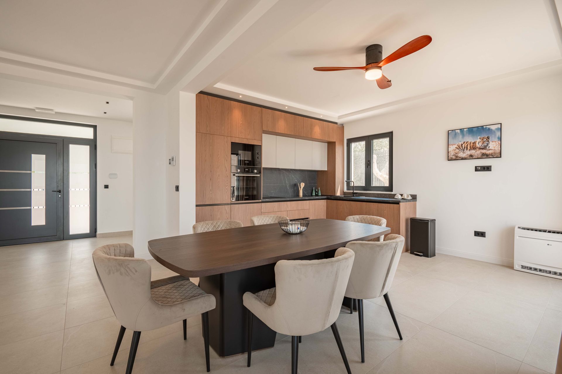 Budva, Reževići – Nova Luksuzna Vila sa Pogledom na More i Bazenom - Amfora Real Estate