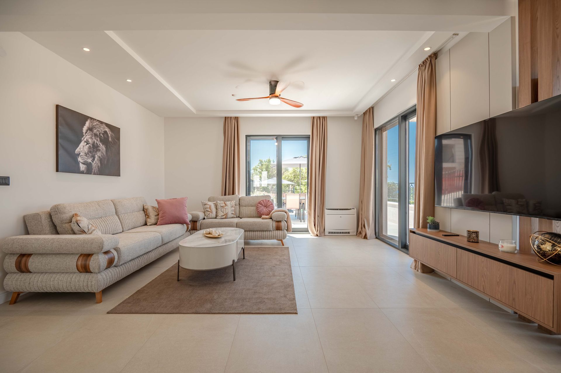 Budva, Reževići – Nova Luksuzna Vila sa Pogledom na More i Bazenom - Amfora Real Estate