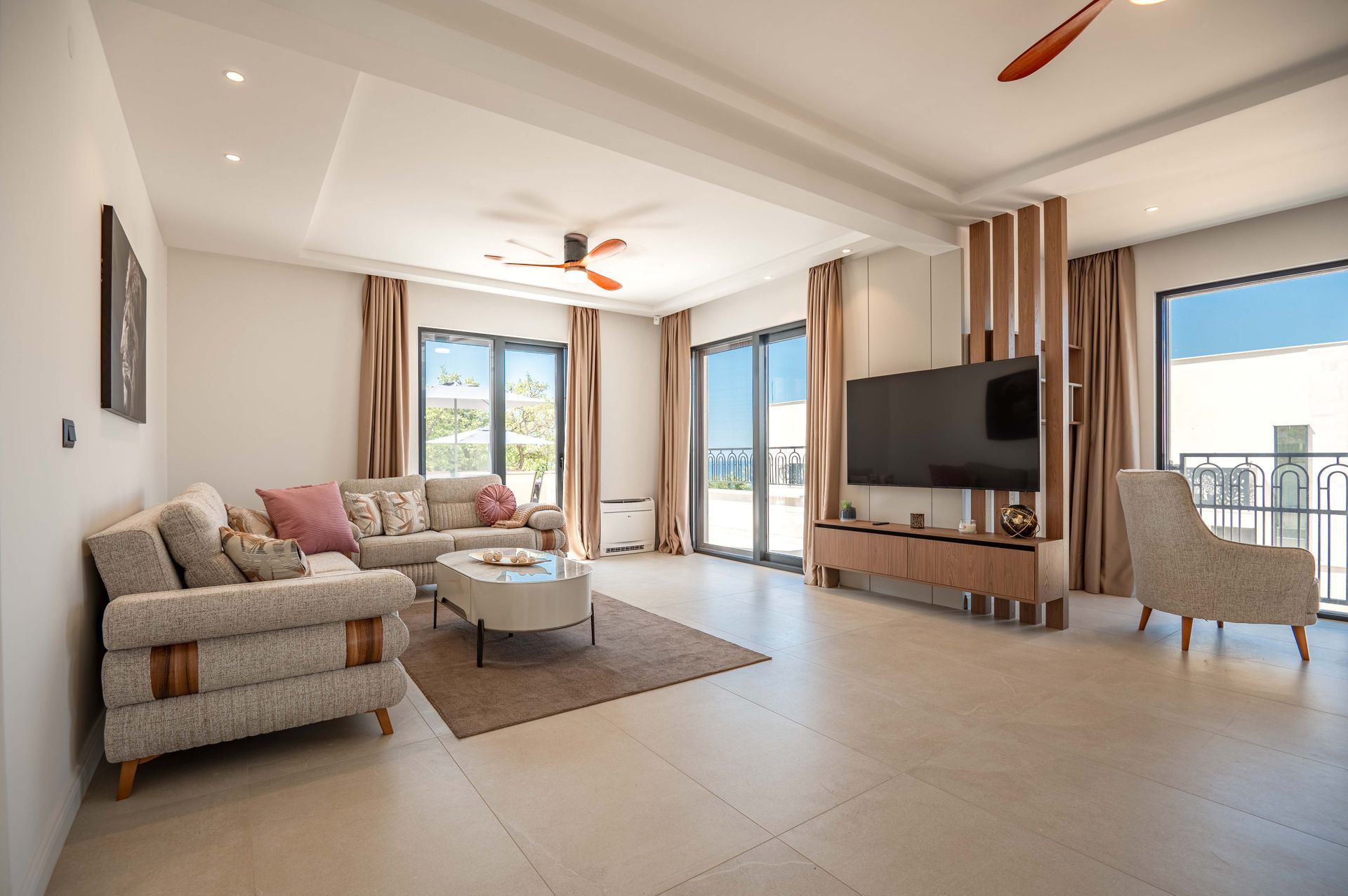 Budva, Reževići – Nova Luksuzna Vila sa Pogledom na More i Bazenom - Amfora Real Estate