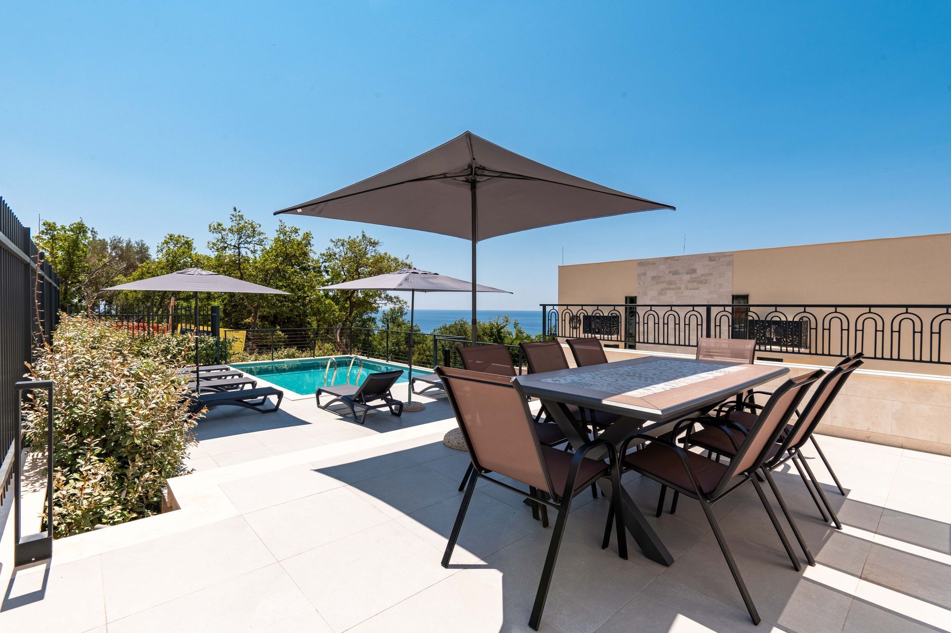 Budva, Reževići – Nova Luksuzna Vila sa Pogledom na More i Bazenom - Amfora Real Estate