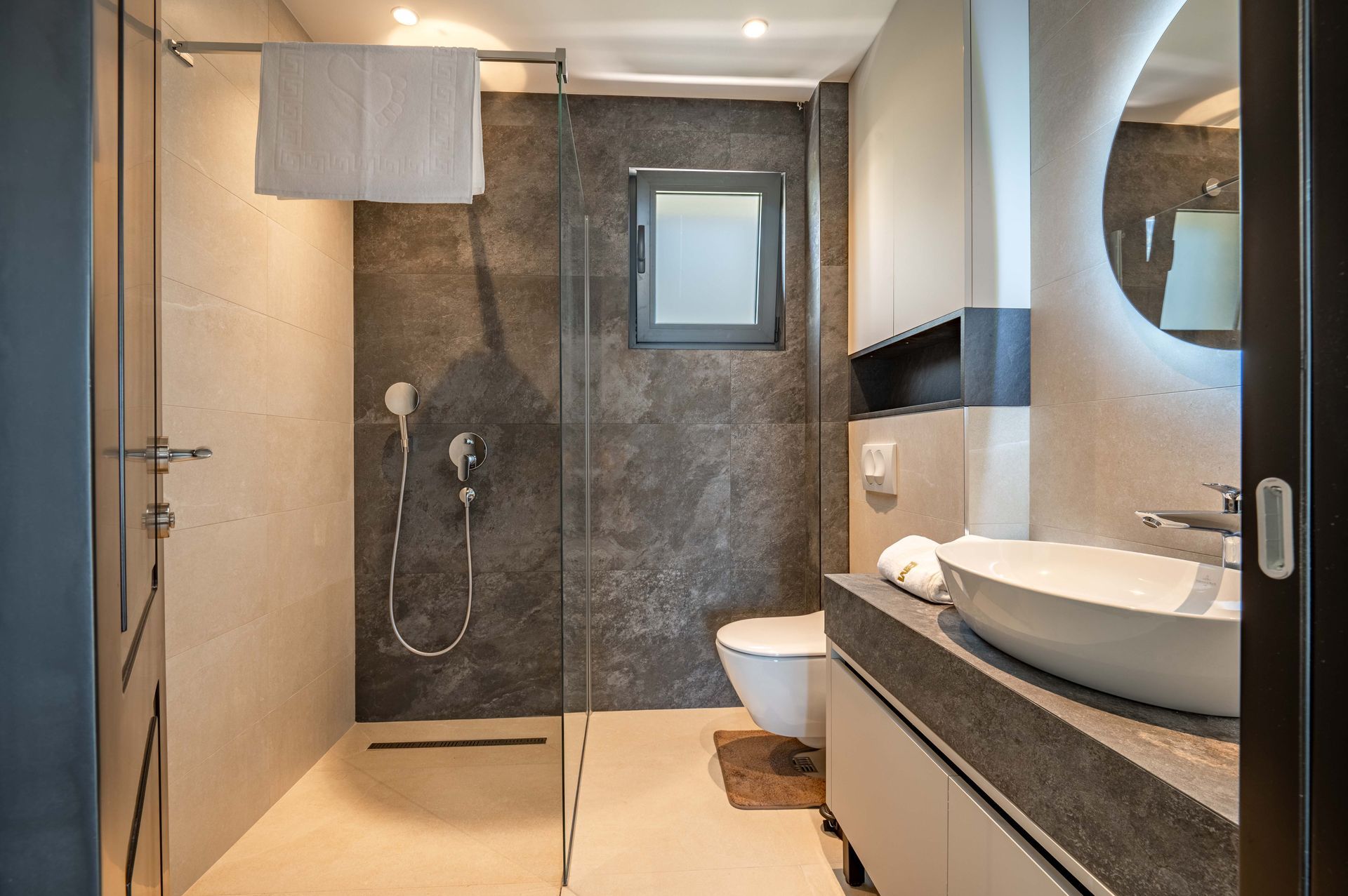 Budva, Reževići – Nova Luksuzna Vila sa Pogledom na More i Bazenom - Amfora Real Estate