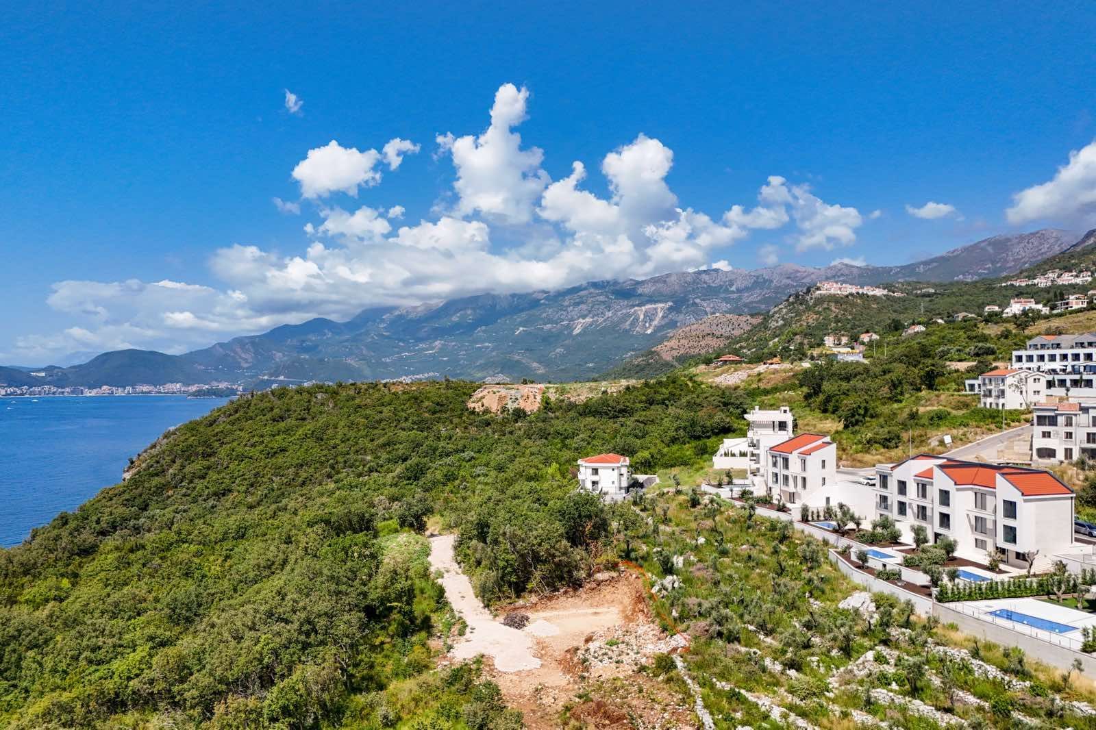 amforaproperty.com/Budva, Reževići – Nova Luksuzna Vila sa Pogledom na More i Bazenom