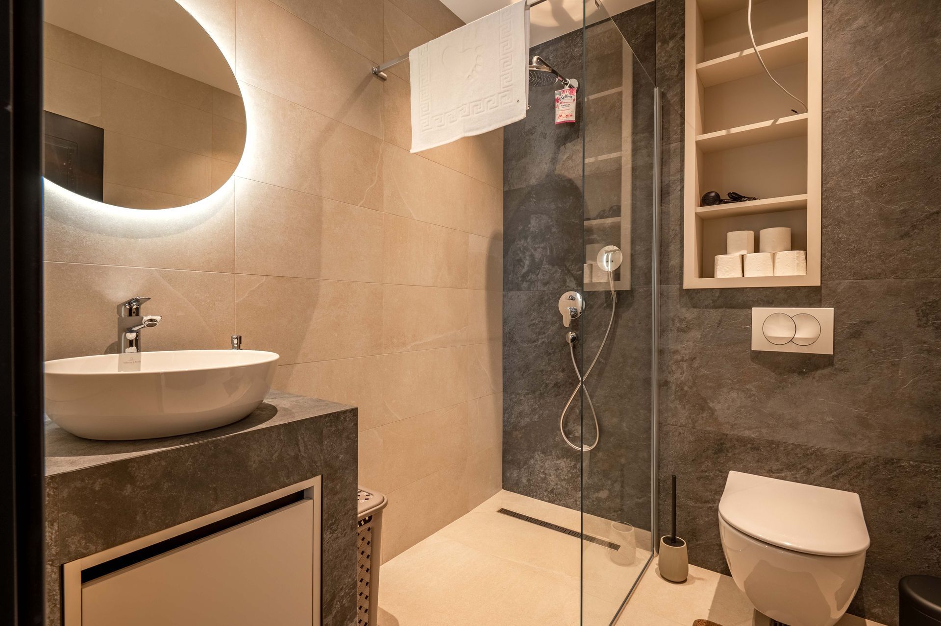 Budva, Reževići – Nova Luksuzna Vila sa Pogledom na More i Bazenom - Amfora Real Estate