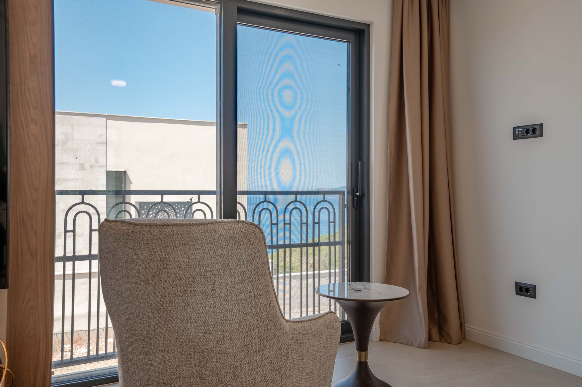 Budva, Reževići – Nova Luksuzna Vila sa Pogledom na More i Bazenom - Amfora Real Estate