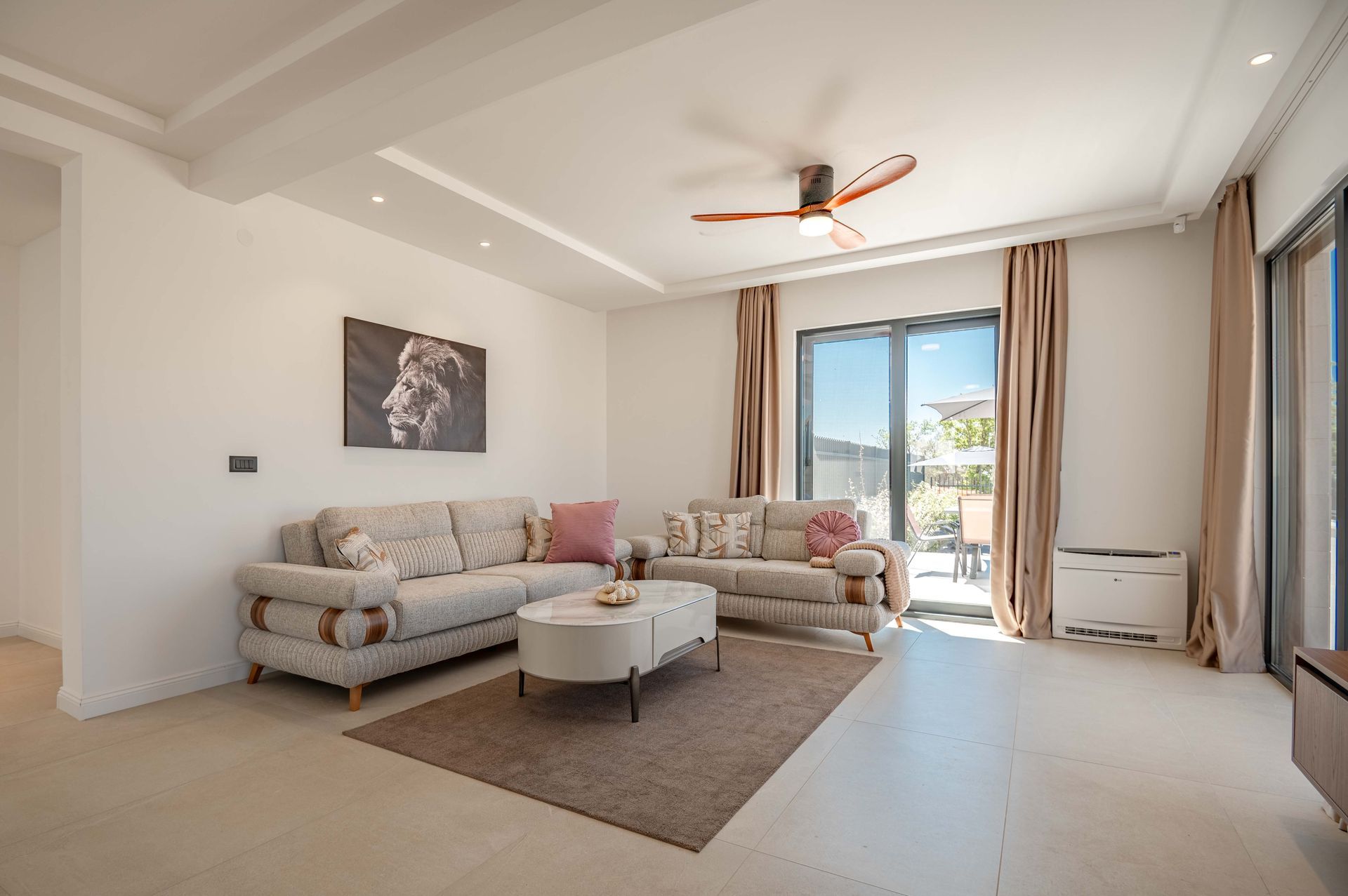 Budva, Reževići – Nova Luksuzna Vila sa Pogledom na More i Bazenom - Amfora Real Estate