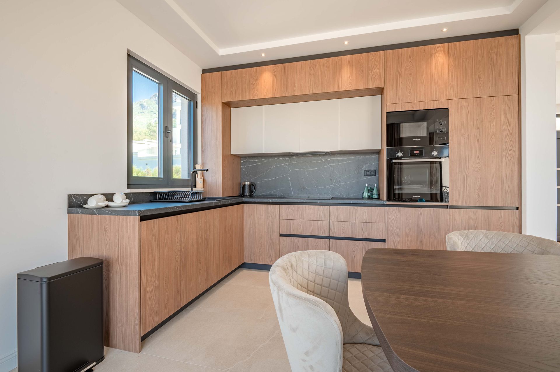 Budva, Reževići – Dve Nove Luksuzna Vila sa Pogledom na More i Bazenom - Amfora Real Estate