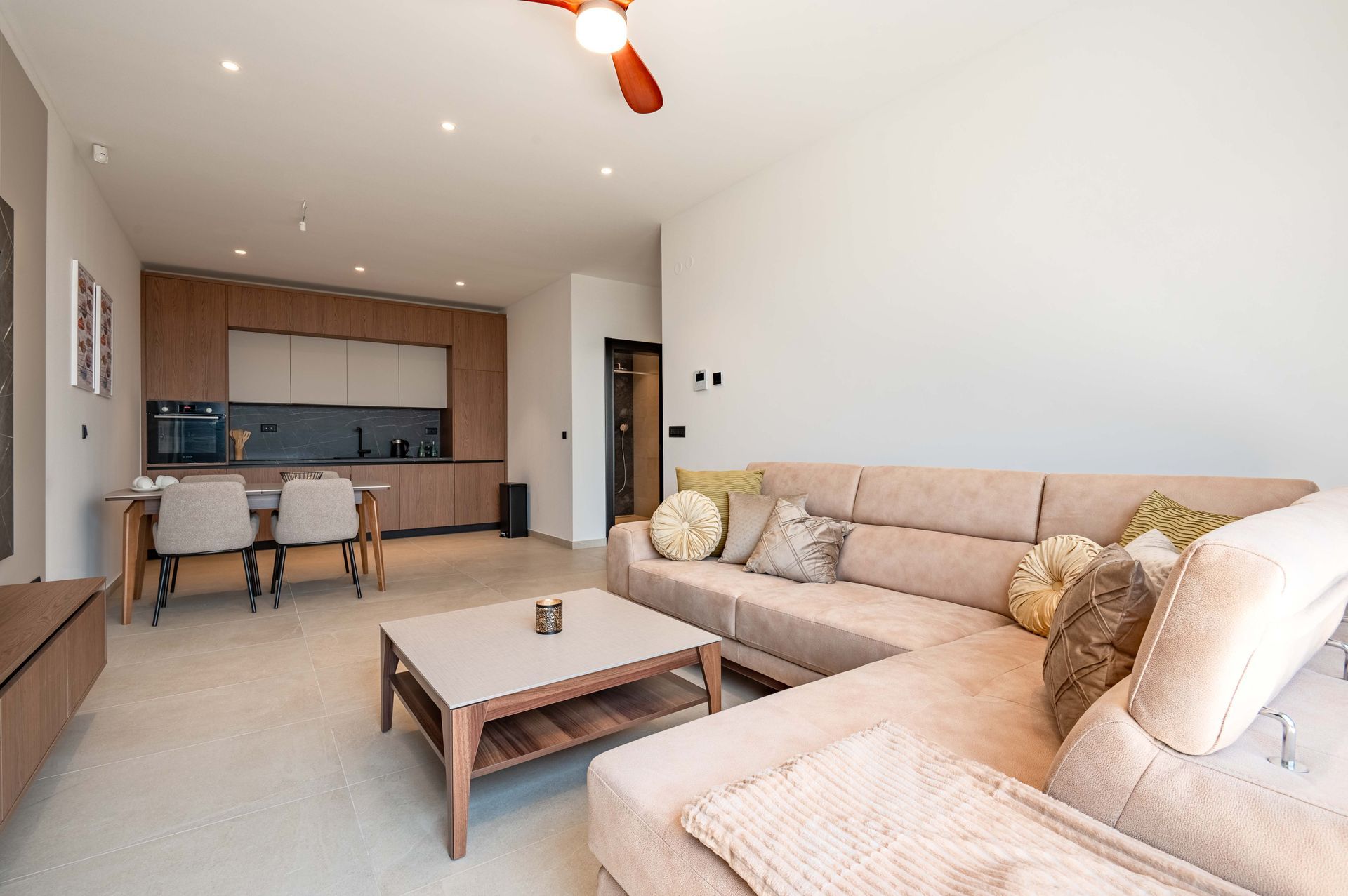 Budva, Reževići – Dve Nove Luksuzna Vila sa Pogledom na More i Bazenom - Amfora Real Estate