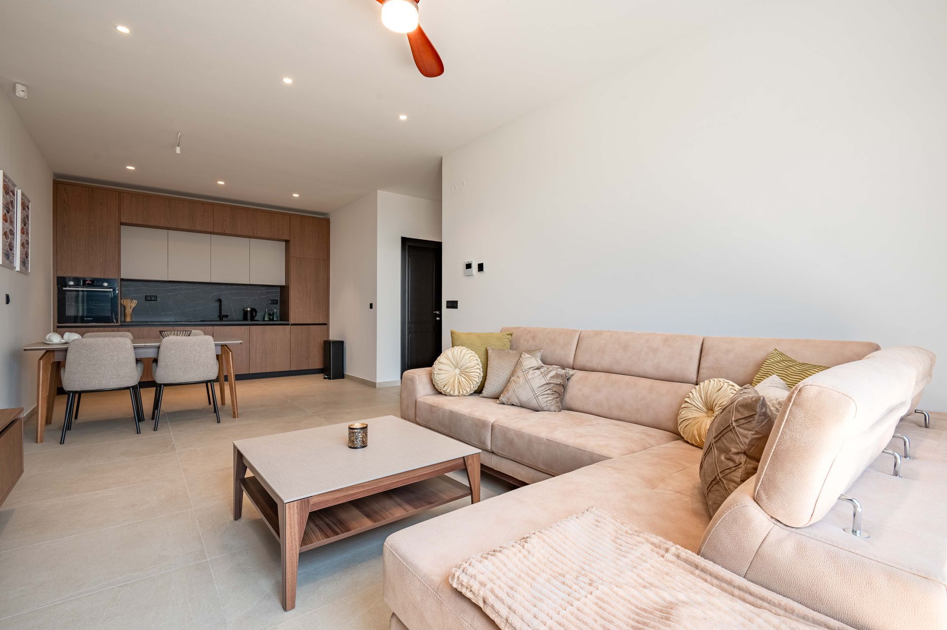 Budva, Reževići – Dve Nove Luksuzna Vila sa Pogledom na More i Bazenom - Amfora Real Estate