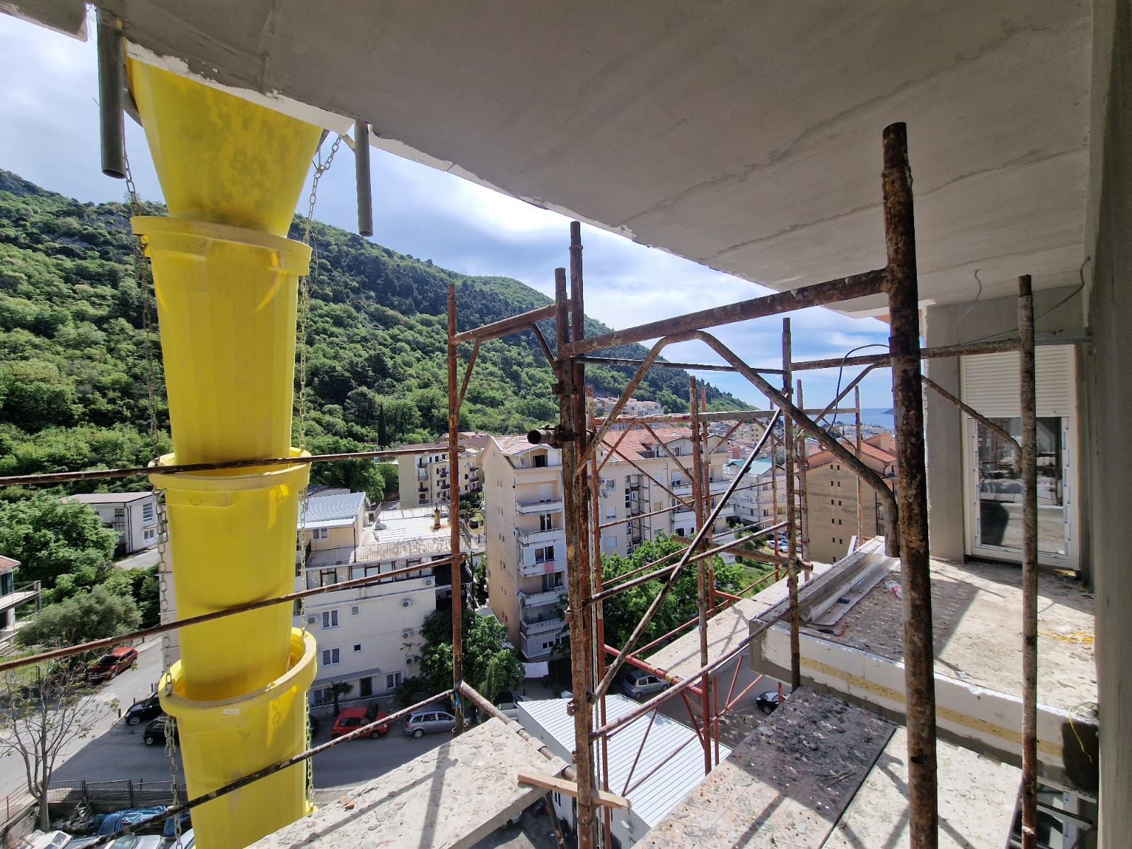 amforaproperty.com/Nov jednosoban apartman 46m2 u izgradnji,Budva-Lazi