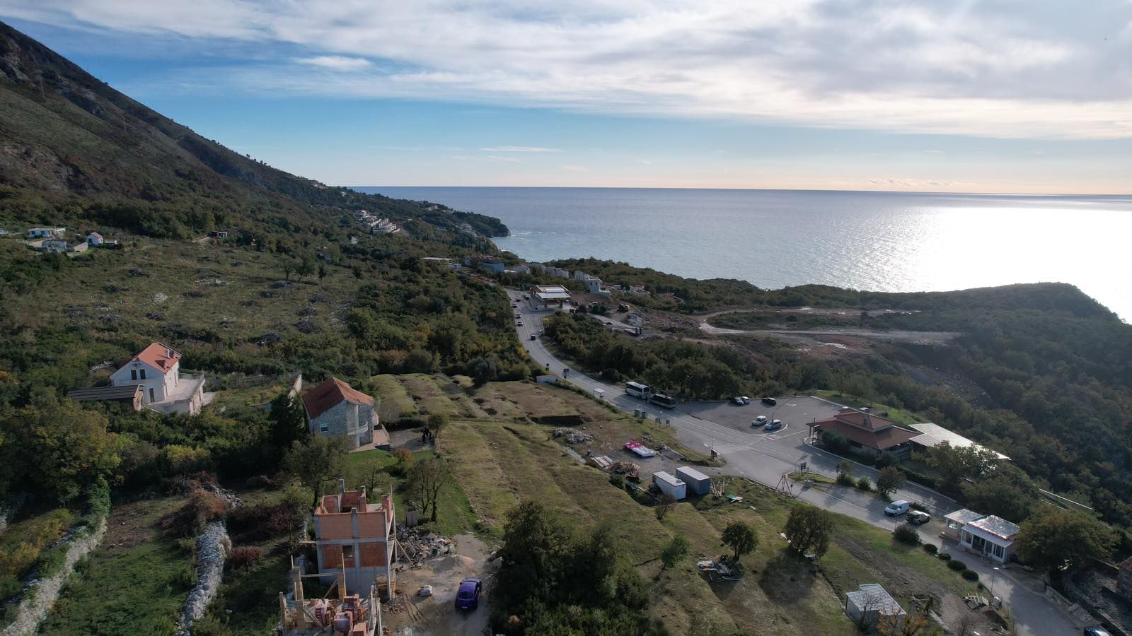 amforaproperty.com/Kuća sa Panoramskim Pogledom na More i Parcelom od 813 m² – Blizikuće, Sveti Stefan