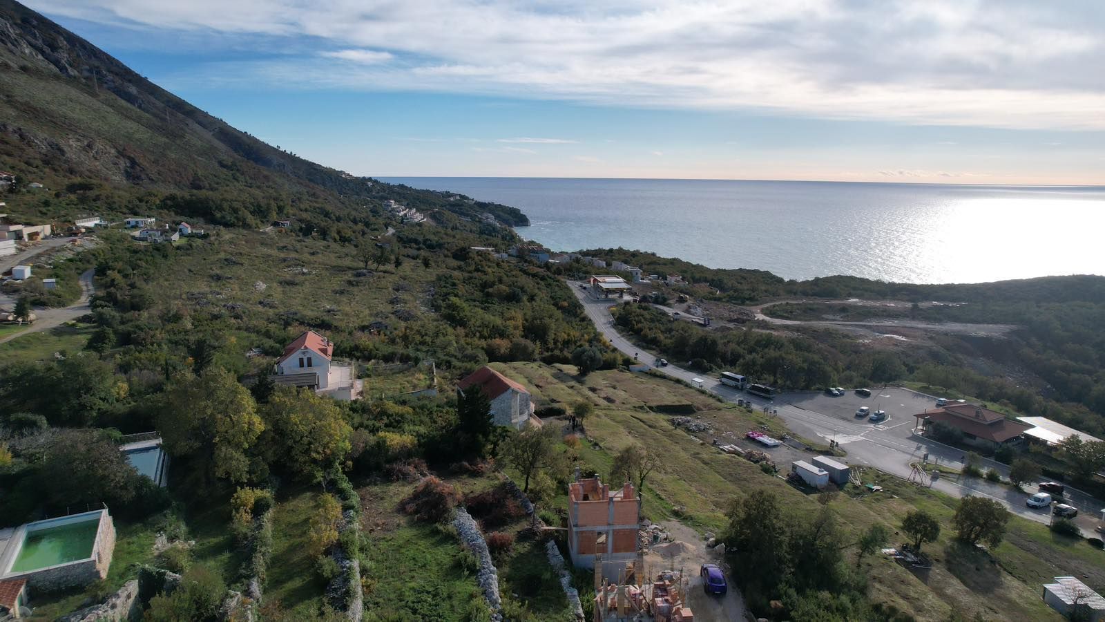 amforaproperty.com/Kuća sa Panoramskim Pogledom na More i Parcelom od 813 m² – Blizikuće, Sveti Stefan