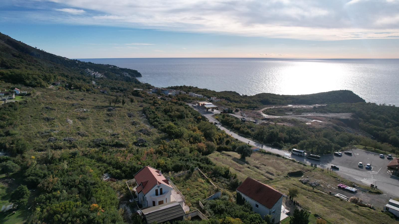 amforaproperty.com/Kuća sa Panoramskim Pogledom na More i Parcelom od 813 m² – Blizikuće, Sveti Stefan