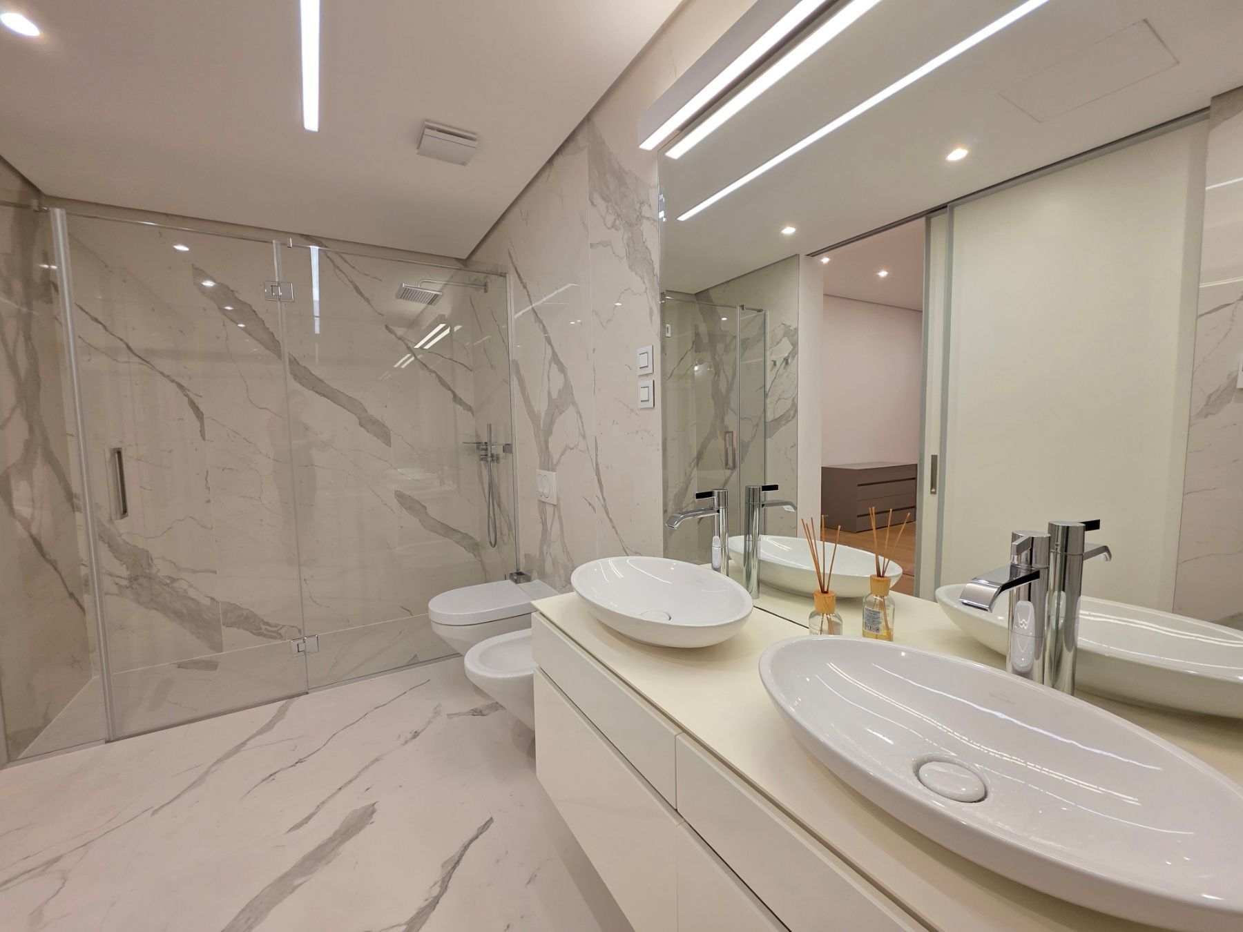 Prodaja luksuzan dvosoban stan 160m² - Dukley Gardens, Budva - Amfora Real Estate