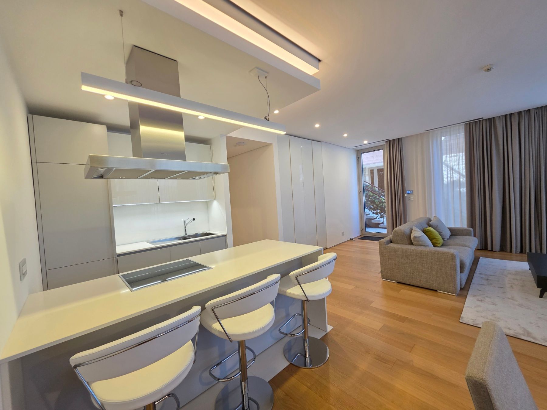 Prodaja luksuzan dvosoban stan 160m² - Dukley Gardens, Budva - Amfora Real Estate