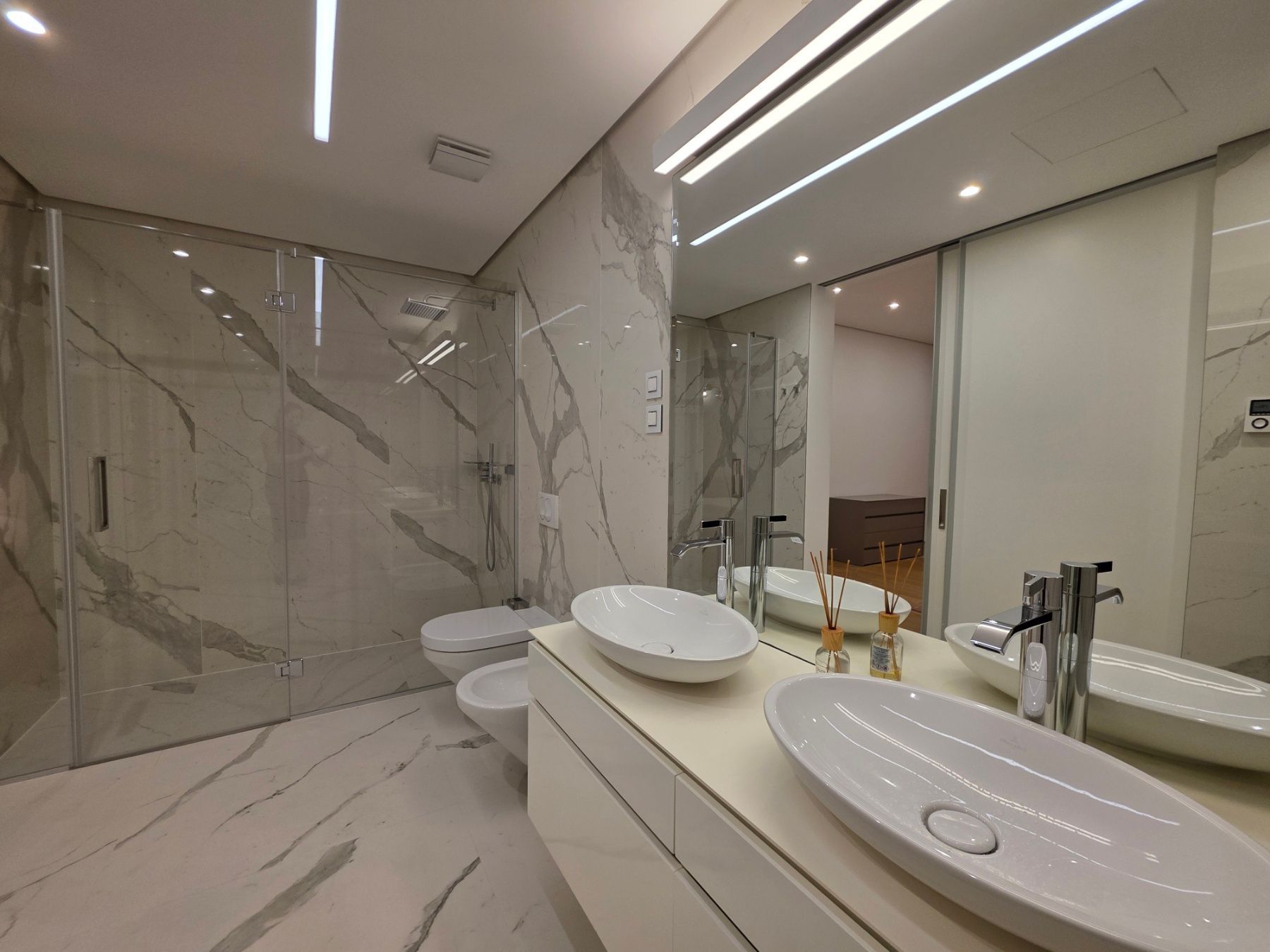 Prodaja luksuzan dvosoban stan 160m² - Dukley Gardens, Budva - Amfora Real Estate