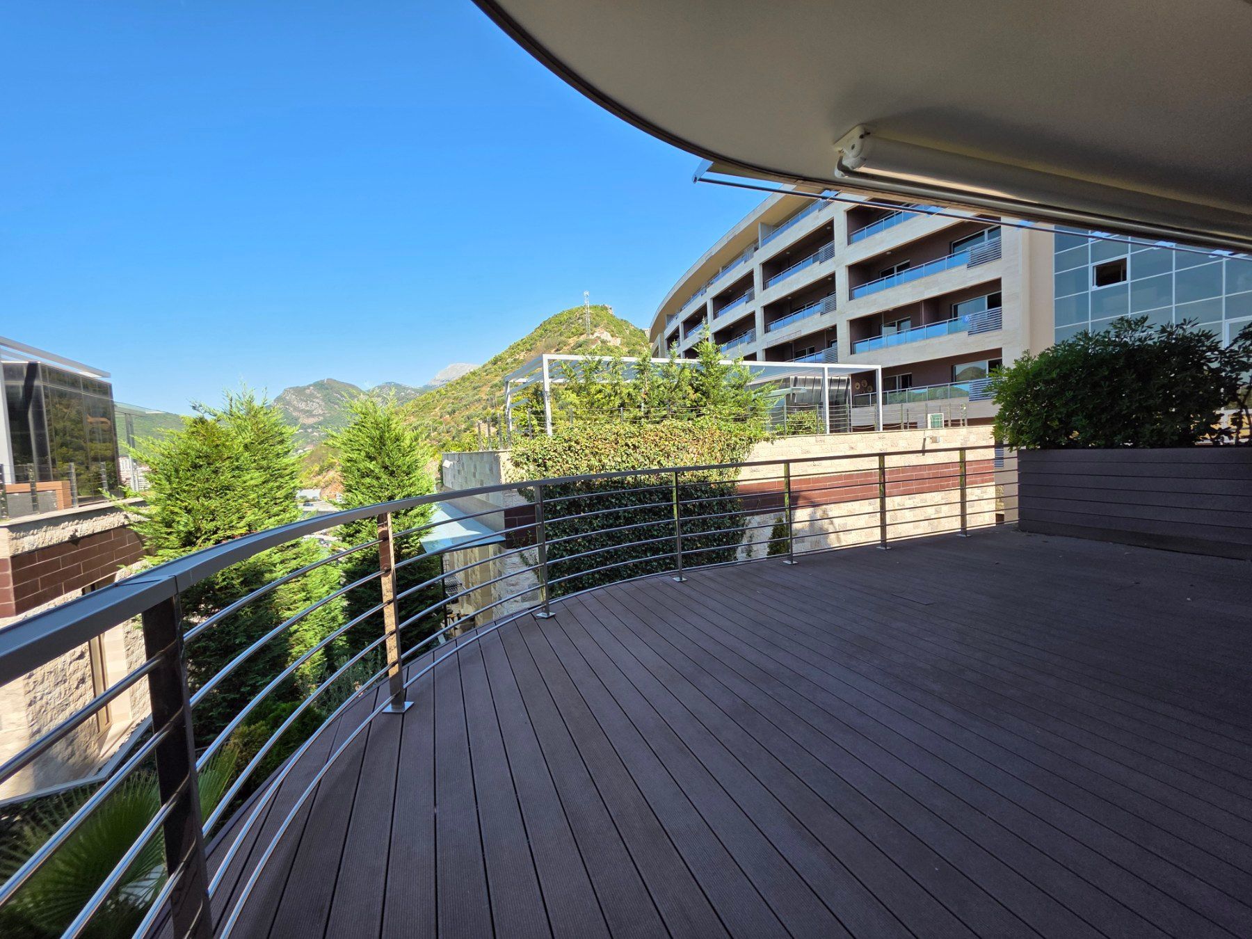 Prodaja luksuzan dvosoban stan 160m² - Dukley Gardens, Budva - Amfora Real Estate