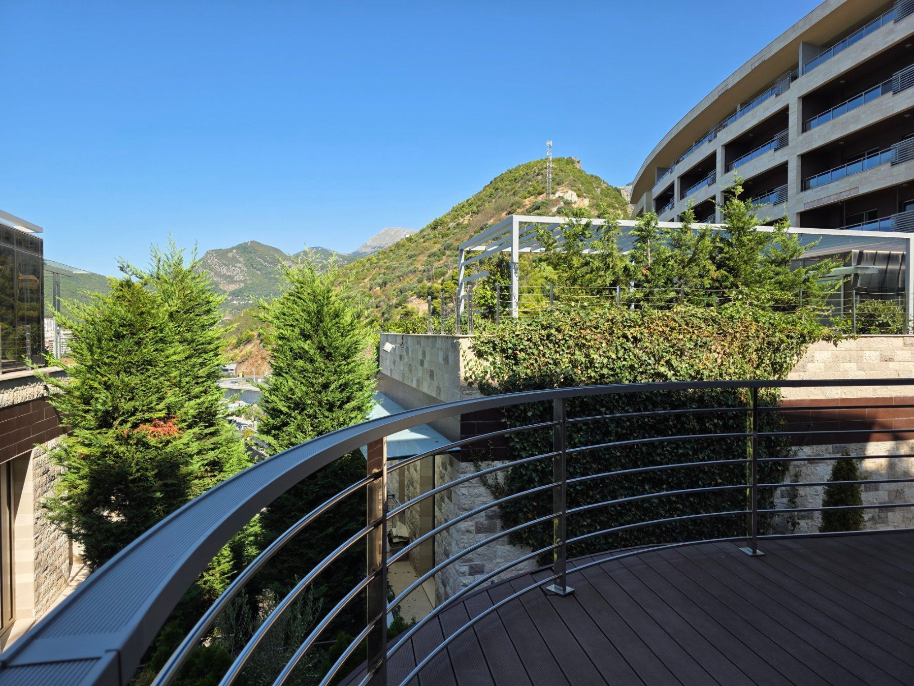 Prodaja luksuzan dvosoban stan 160m² - Dukley Gardens, Budva - Amfora Real Estate