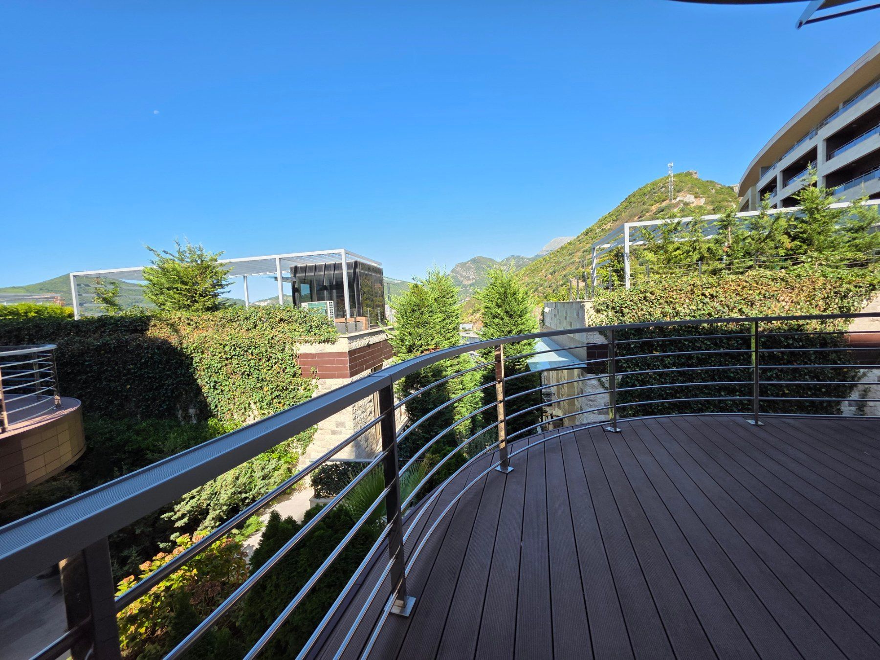 Prodaja luksuzan dvosoban stan 160m² - Dukley Gardens, Budva - Amfora Real Estate