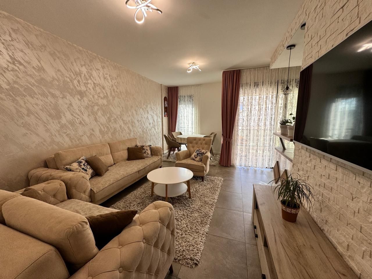 amforaproperty.com/Trosoban stan 76m² sa garažnim mestom u modernoj zgradi u Tivtu, naselje Kava