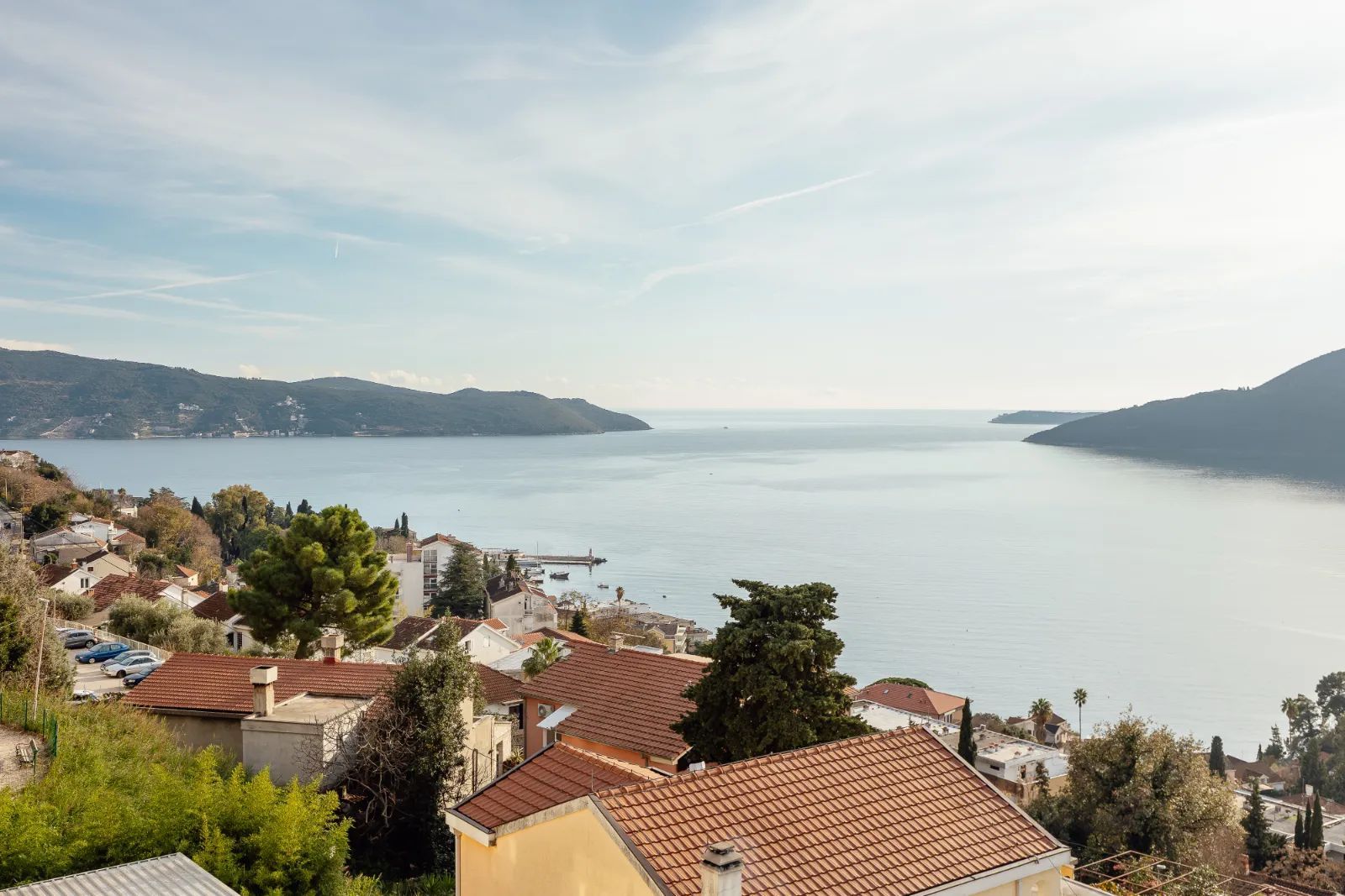 amforaproperty.com/Luksuzan trosoban stan 122m² sa panoramskim pogledom u kompleksu sa bazenom, Herceg Novi - Topla