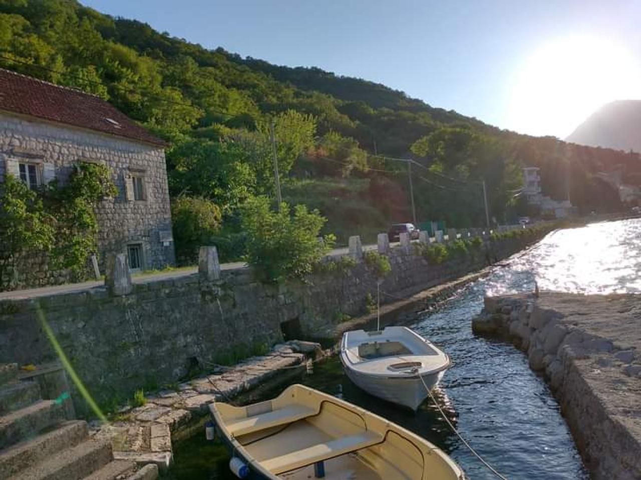 amforaproperty.com/Prodaja zemljišta u Kostanjici, Kotor – 12.433 m² uz obalu, investicija za luksuznu izgradnju