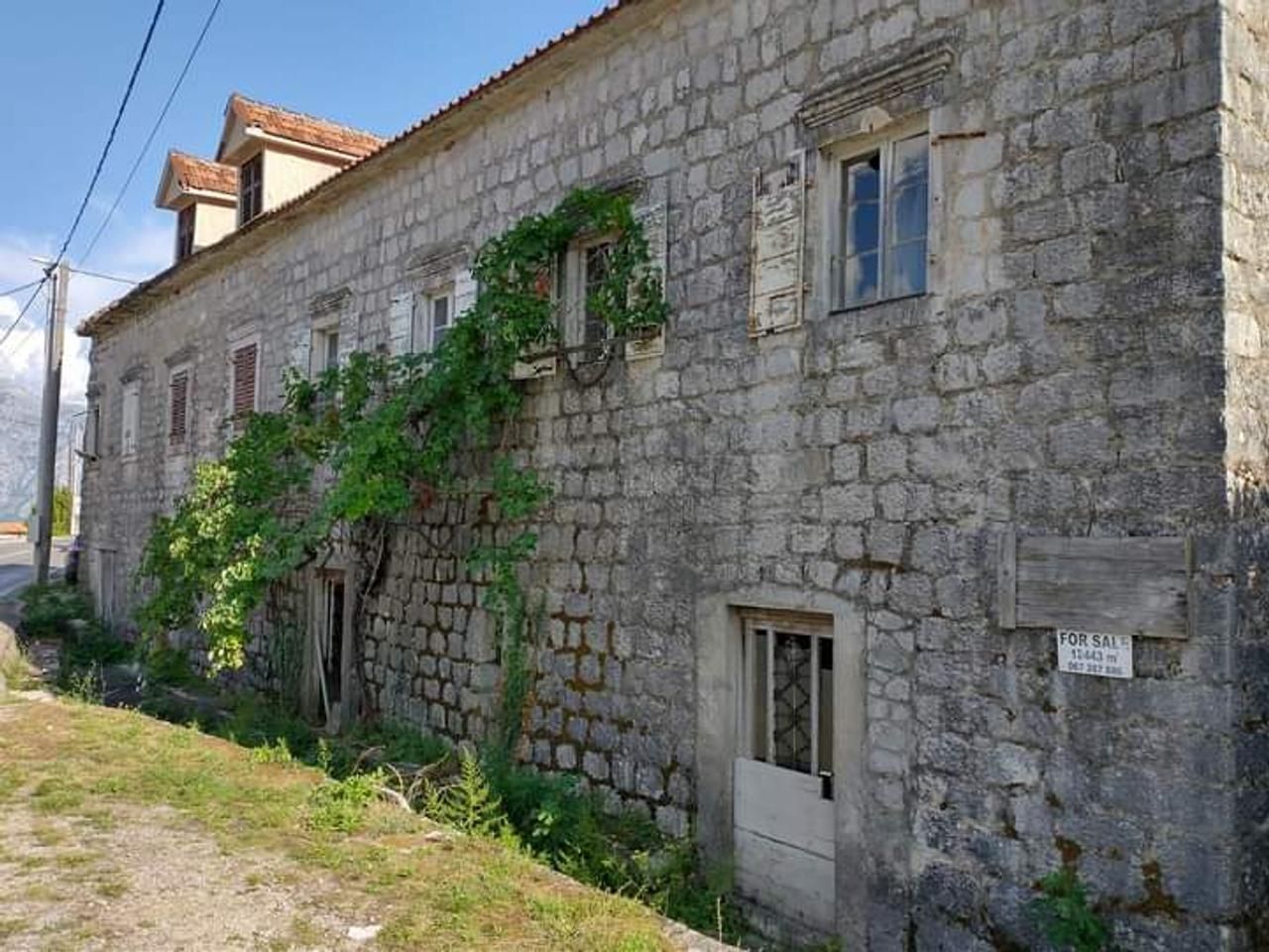 amforaproperty.com/Prodaja zemljišta u Kostanjici, Kotor – 12.433 m² uz obalu, investicija za luksuznu izgradnju